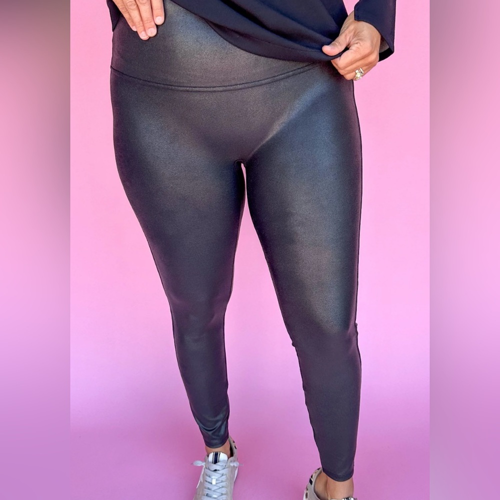 SPANX Black Faux Leather Leggings, EUC sz 2x 20” inseam